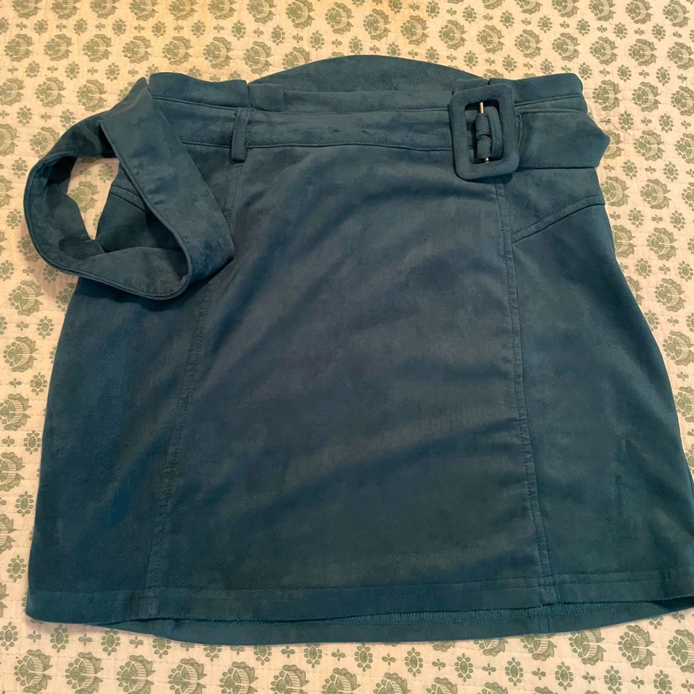 NWT Impressions Boutique Suede Teal Skirt Size Medium High Waisted